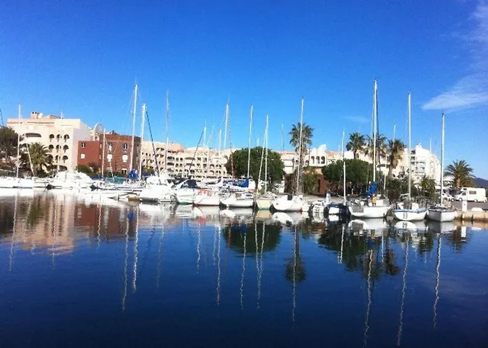 Apartment : 4 Pers Marina Climatise Avec Garage - Fr-1-335-162 Hyères